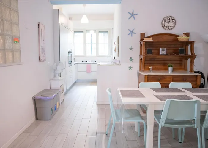 Casa Annalisa - Fronte Mare - Sea Front Hébergement de vacances *